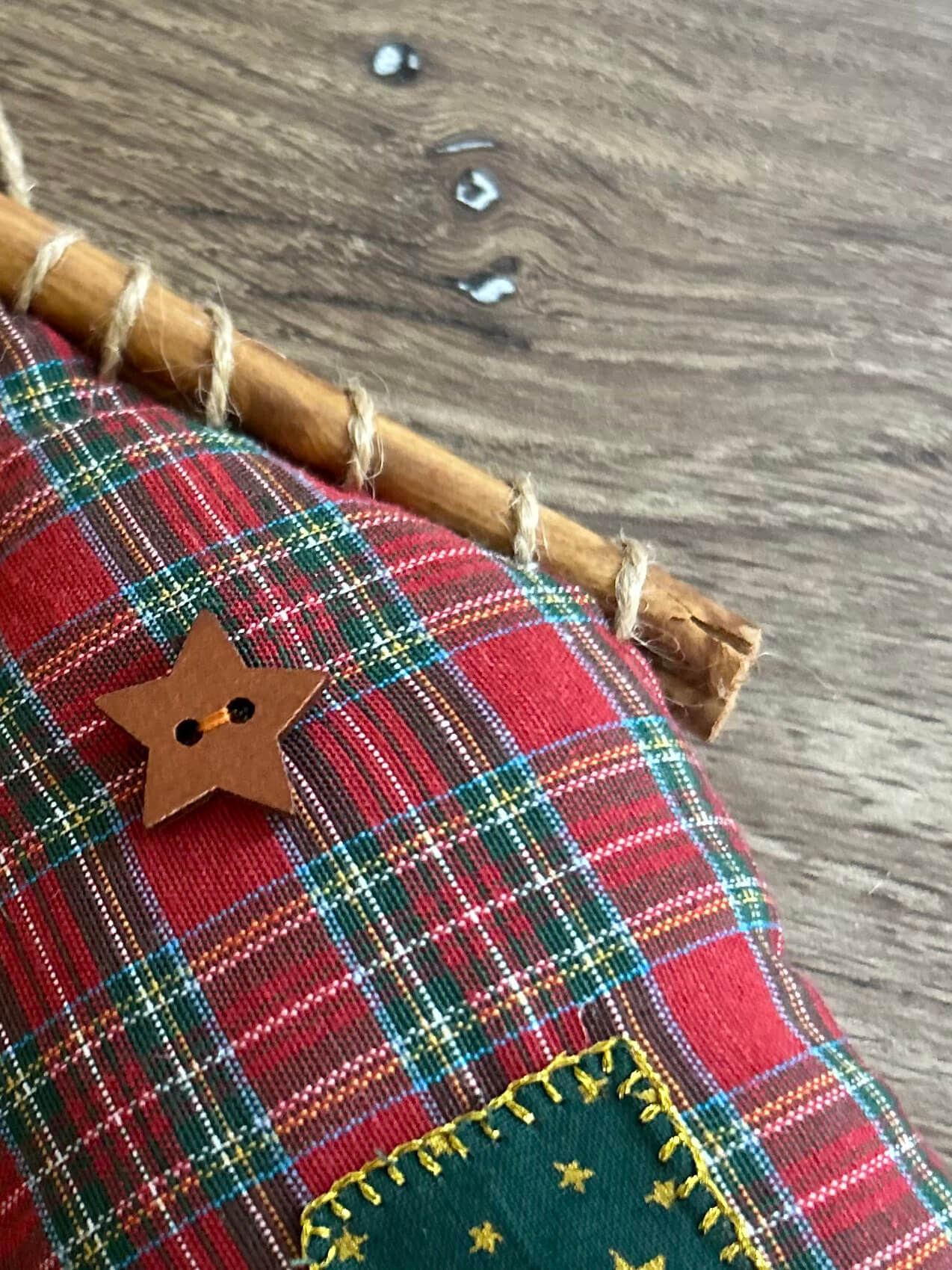 Decoración Navideña textil Casita Canela